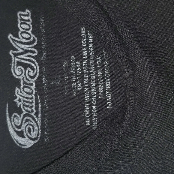 Sailor Moon Tee - Picture 3 of 9